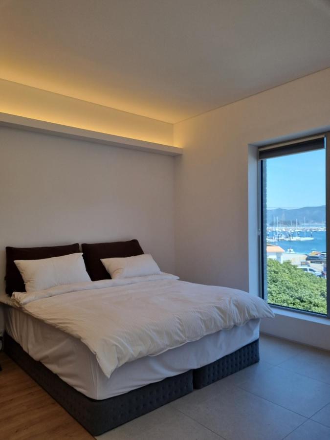 Laon On 37 Bed & Breakfast ทงยอง ภายนอก รูปภาพ